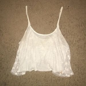 Hollister whit crop top.